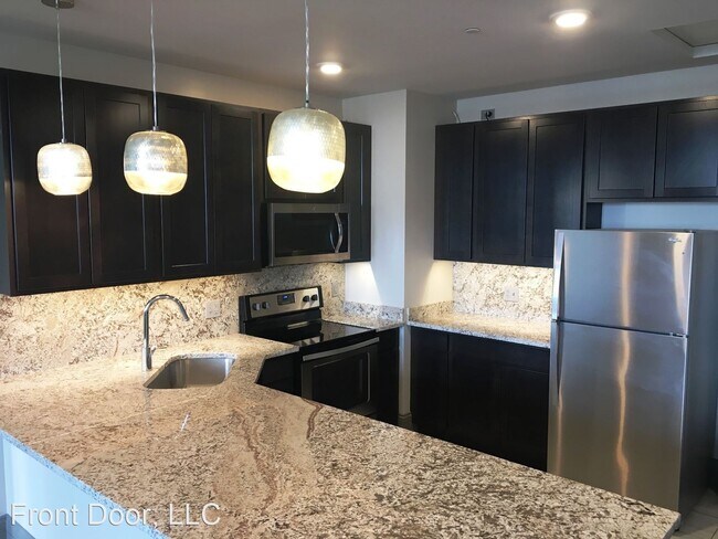 Building Photo - 215 N Main St