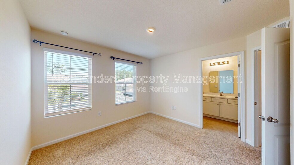 Building Photo - 102 Pomona Wy