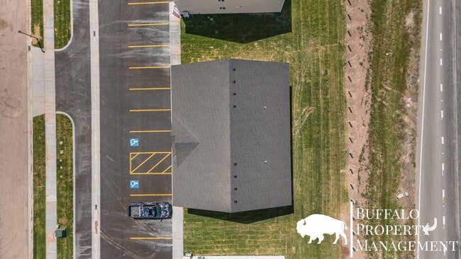 Building Photo - 6277 N Silver Fox Rd