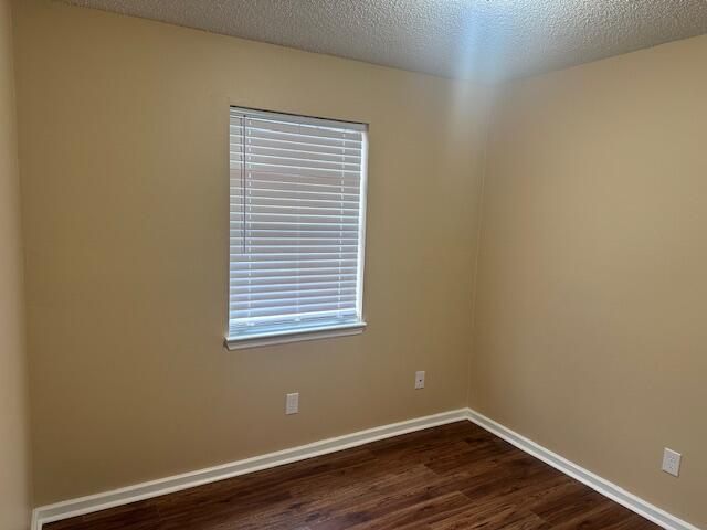 Building Photo - 1716 37th St NE