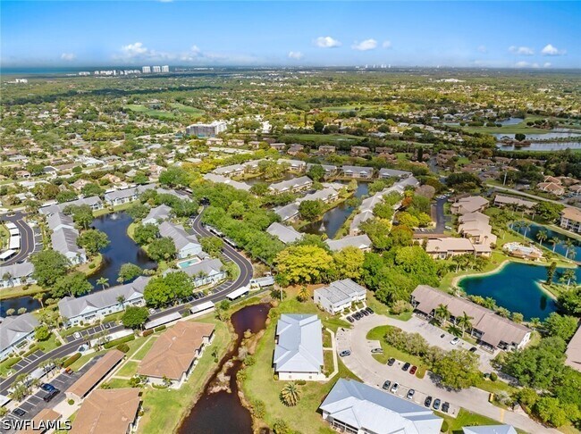 Building Photo - 151 Cypress Way E