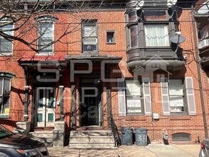 Building Photo - 351 W King St