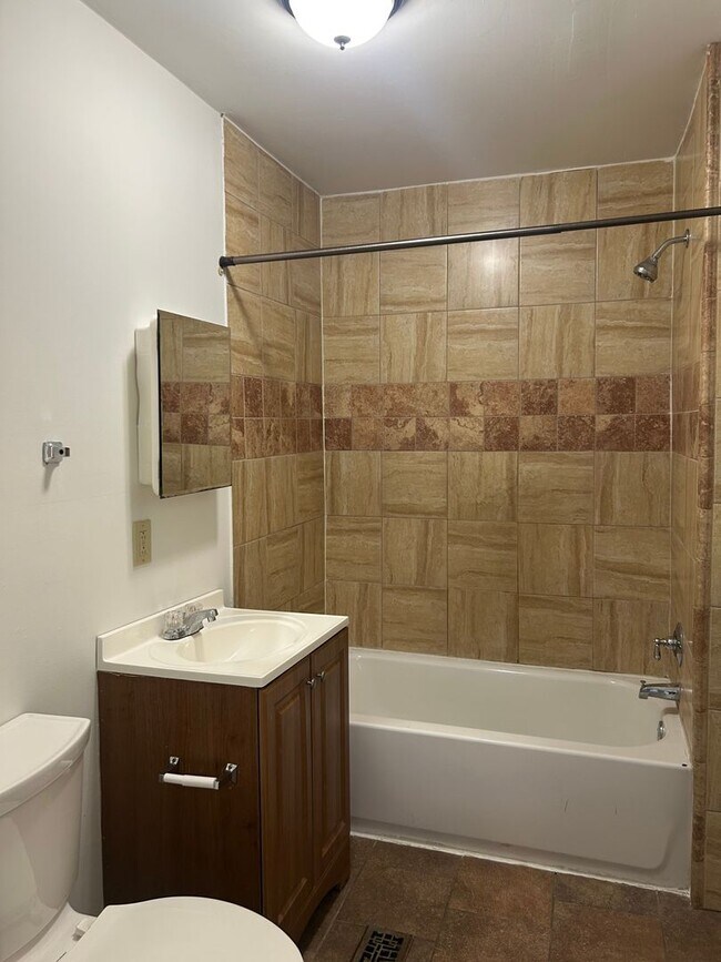 Building Photo - shad3162-3164