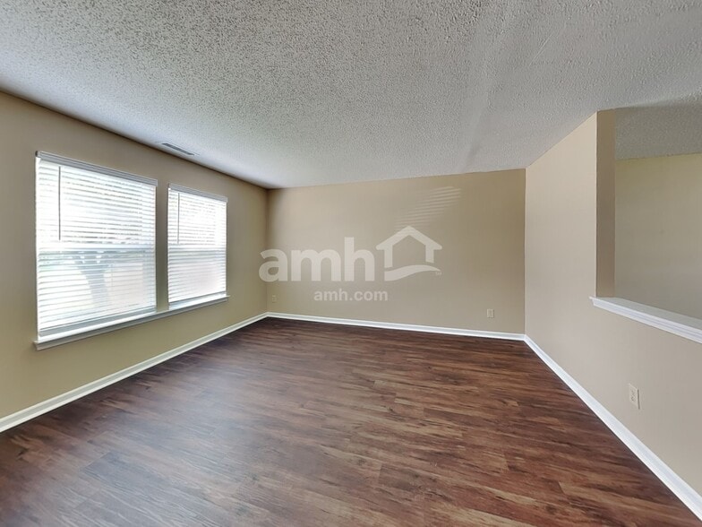 Building Photo - 7582 Royal Fern Ln