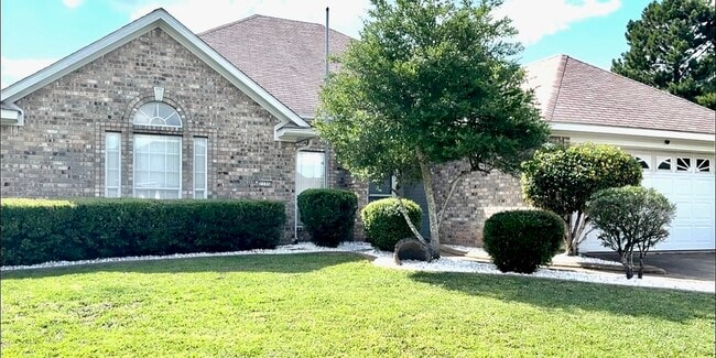 Primary Photo - 2235 Middle Creek Blvd