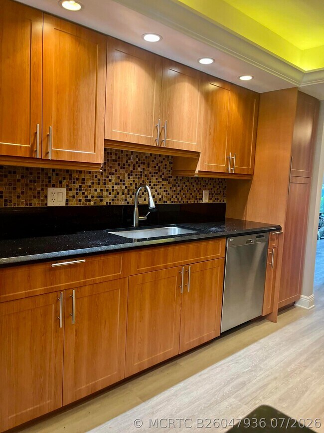 Building Photo - 1701 Andros Isle
