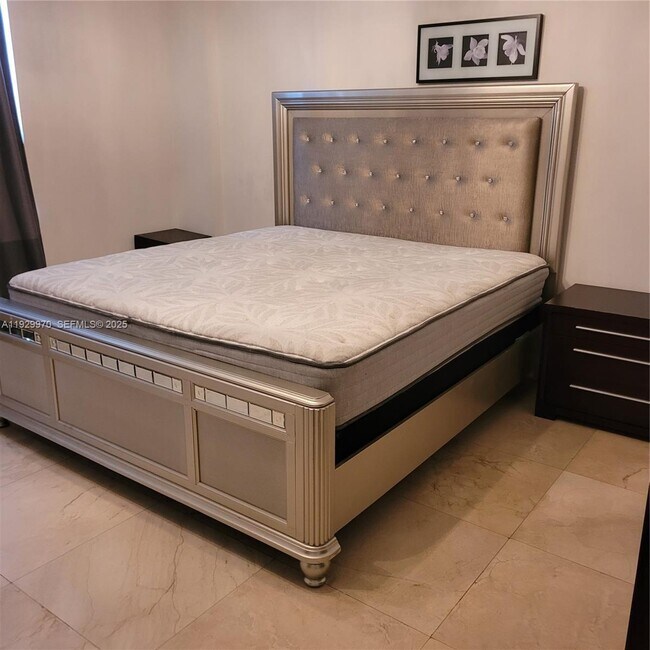 Building Photo - 1865 S Ocean Dr