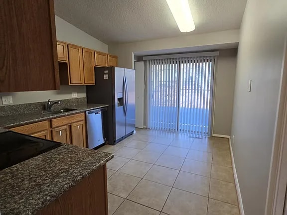 Building Photo - 5170 Phantom Ct