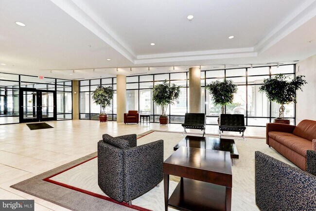 Building Photo - 8045 Newell St