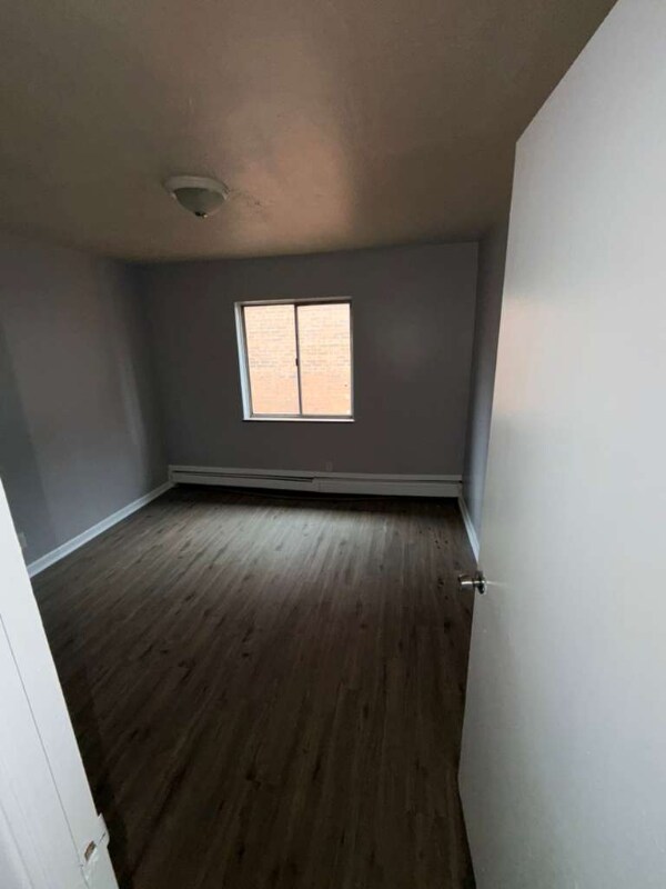 Building Photo - 15112 Euclid Ave