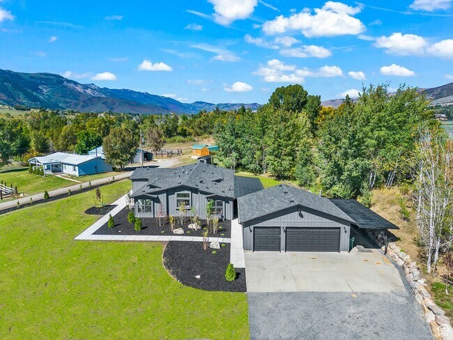 Building Photo - 4736 E 2650 N