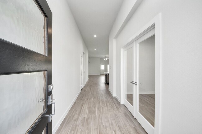 Building Photo - 21507 Indigo Ruth Dr