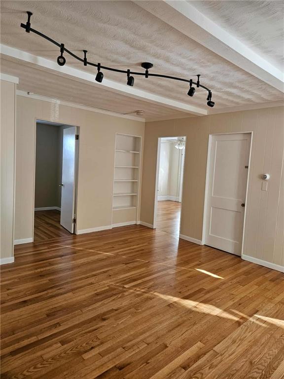 Building Photo - 43 Beach St