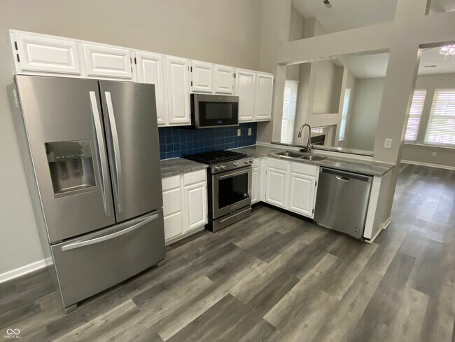 Building Photo - 8457 Traders Ct