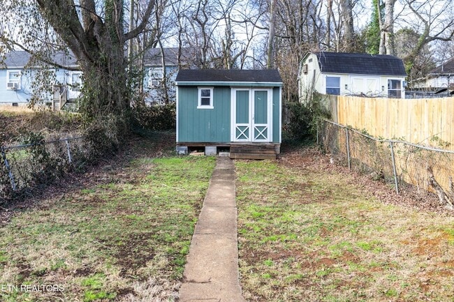 Building Photo - 1443 N 4th Ave