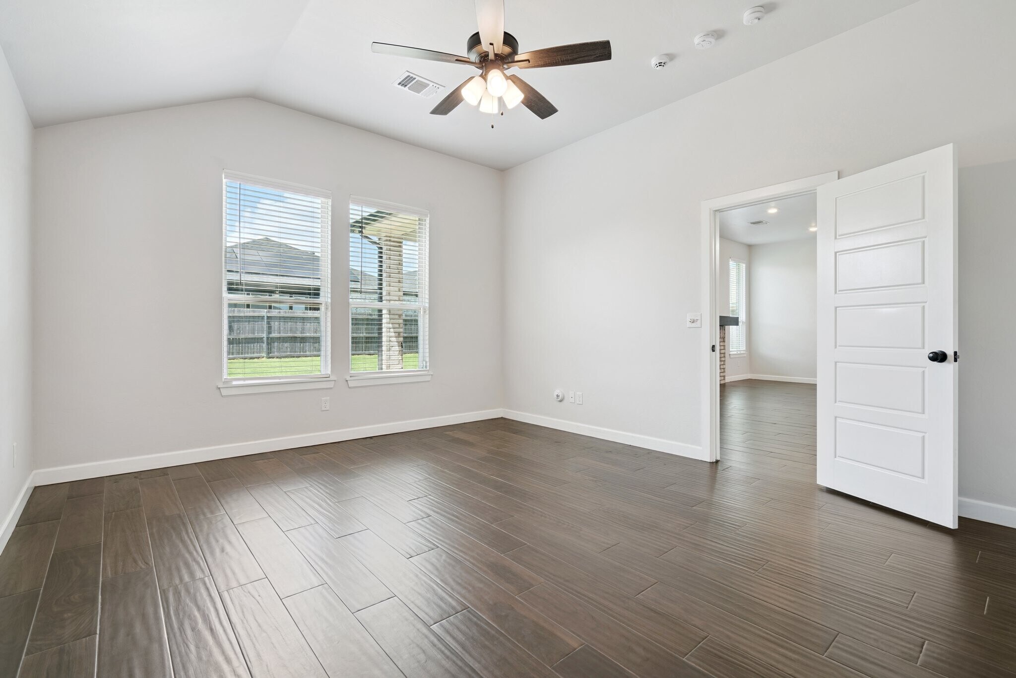 Building Photo - 15908 Buffalo Dr