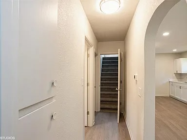 Building Photo - 3215 E 8th St