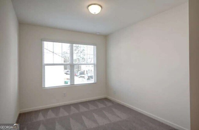 Building Photo - 3180 Delancy St