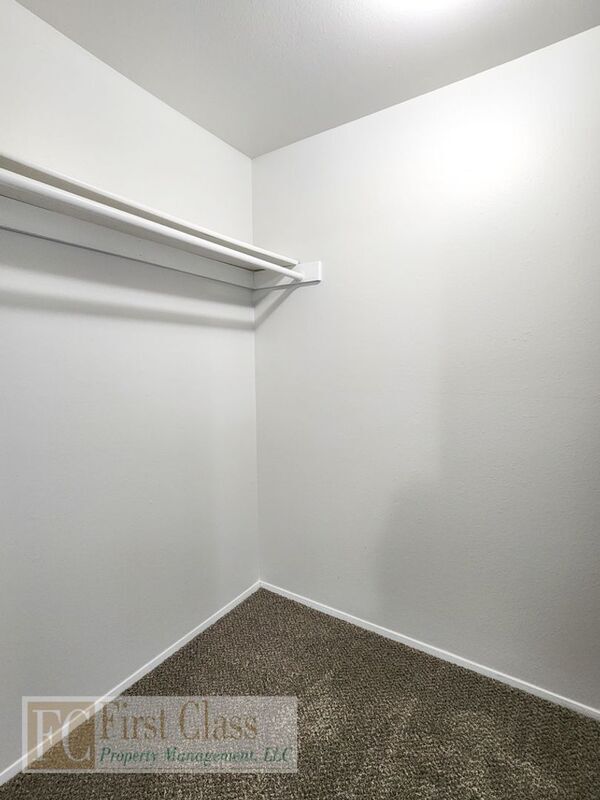 Building Photo - 1376 NE 186th Ave
