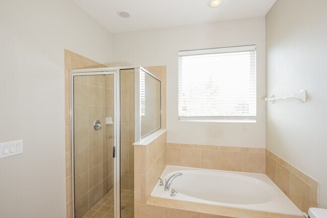 Building Photo - 12425 Hammock Pointe Cir