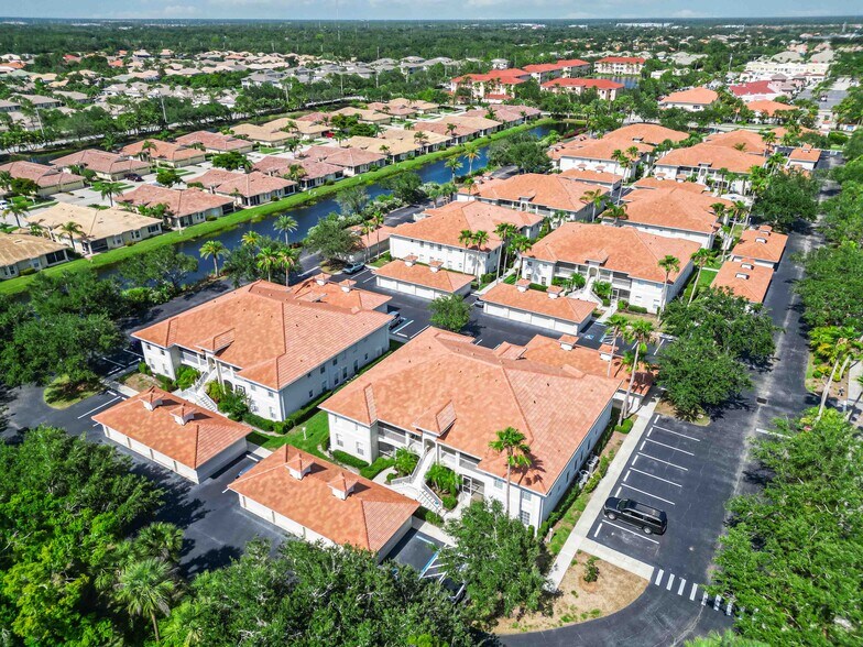 Building Photo - 8202 L Pavia Blvd