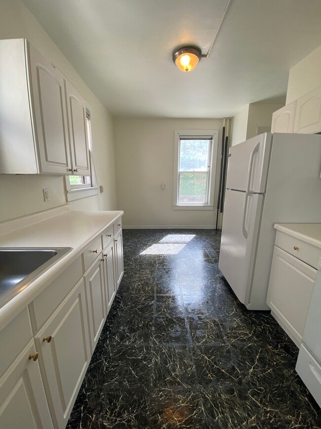 Building Photo - 24 N Butler St