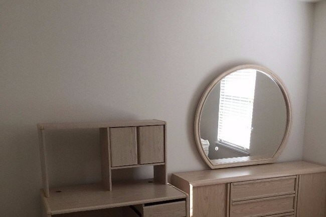 Building Photo - 1350 Parkview Estates Dr