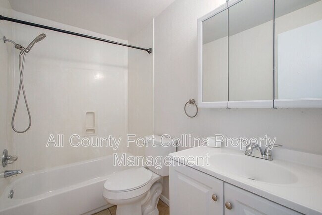 Building Photo - 1201 Muddler Ct