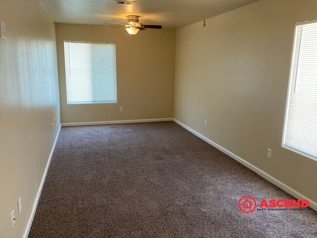 Building Photo - Charming 3-Bedroom Home!