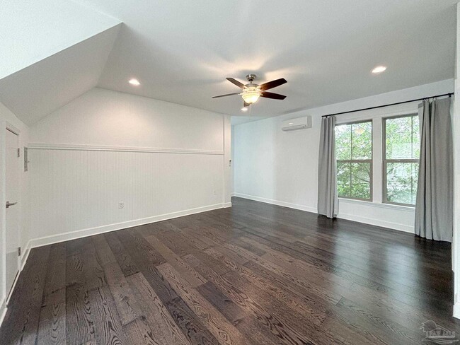 Building Photo - 10682 Noreaster Way