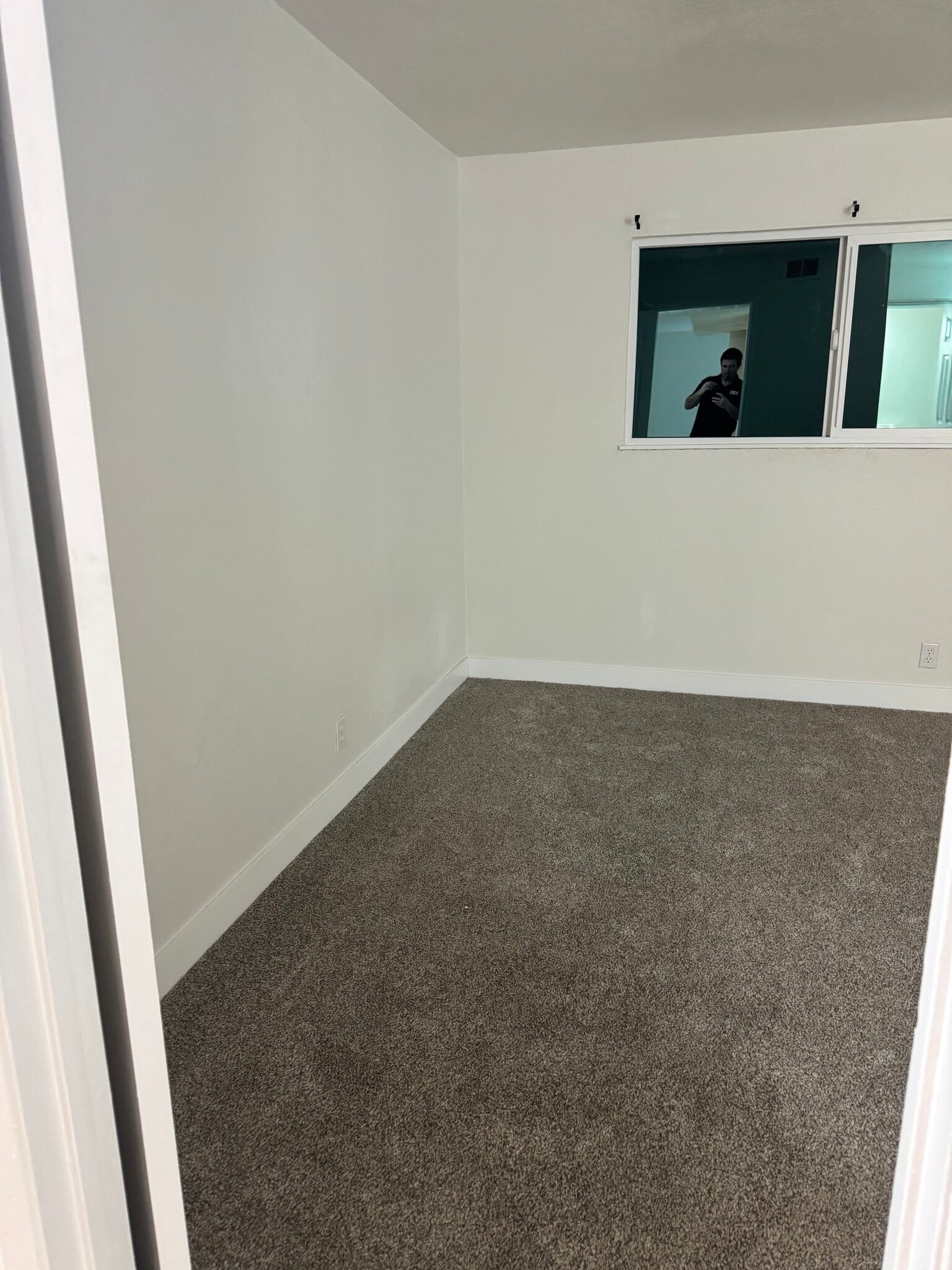 Building Photo - 111 Woodbury Cir