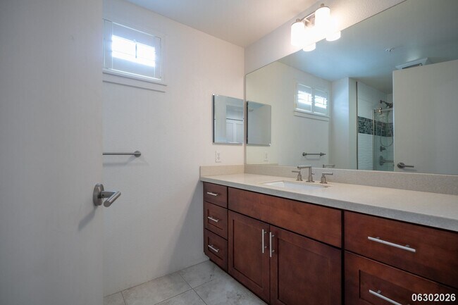 Building Photo - $3,300 / 1BR • 1BA • 757 SF • First-Floor Ka Malanai Condo | Available Now! (Kailua)