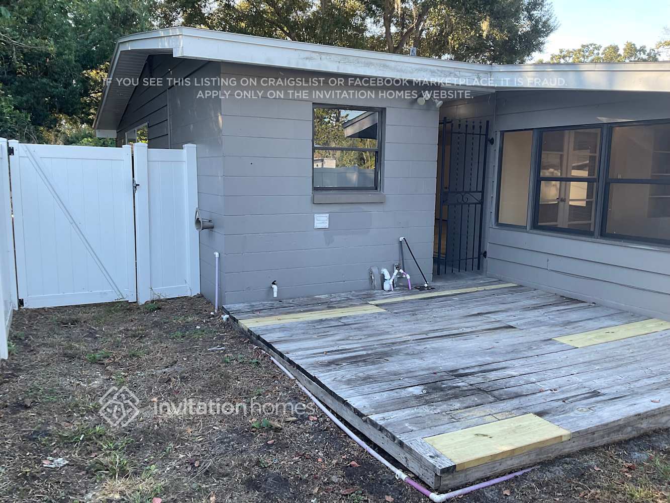 Building Photo - 5609 Sandalwood Dr