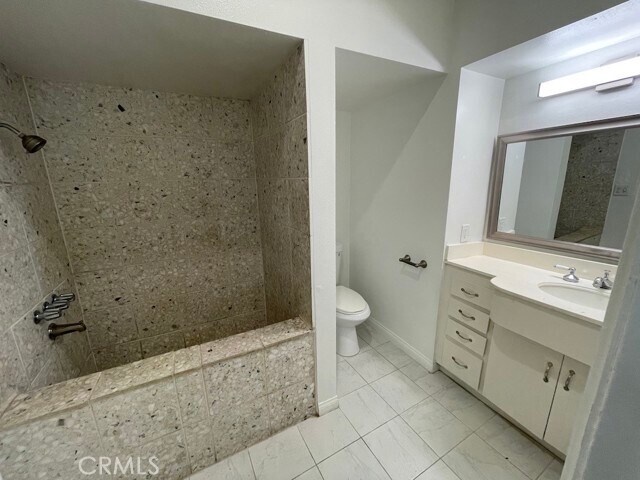 Building Photo - 120 Hurricane St