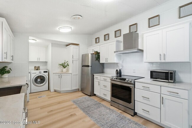 Building Photo - 264 Seabreeze Dr