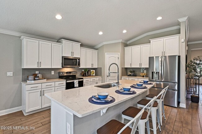 Building Photo - 3034 Oak Stream Dr