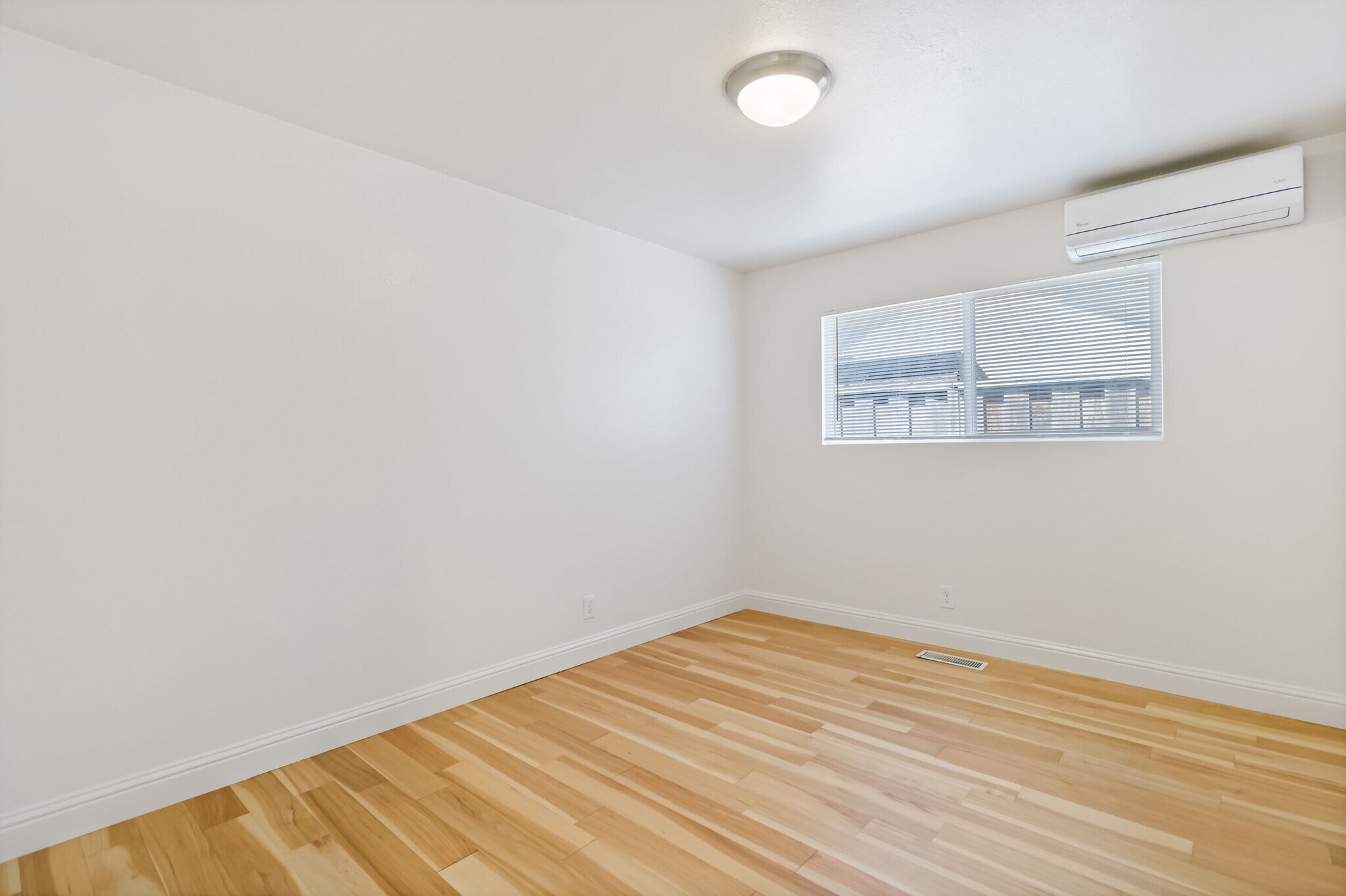 Building Photo - 1020 Stimel Dr
