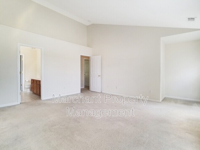 Building Photo - 27 Sunfield Ct