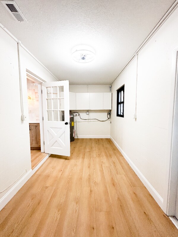 Building Photo - 417 66th Ave S