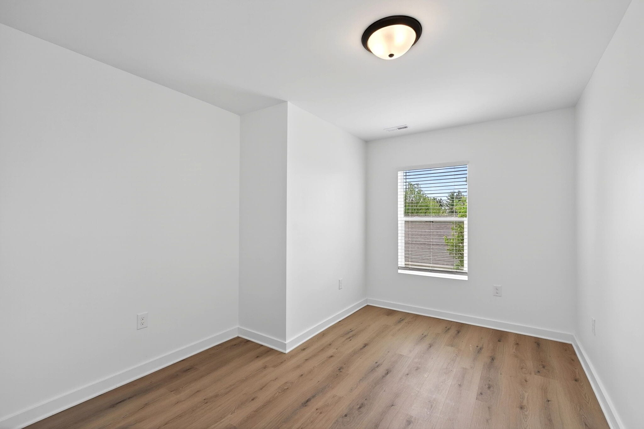 Building Photo - 4815 Cornell St