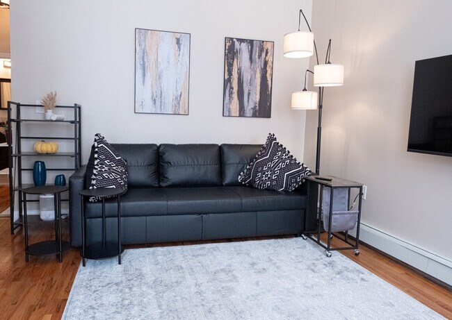 Building Photo - 234 W 112th St