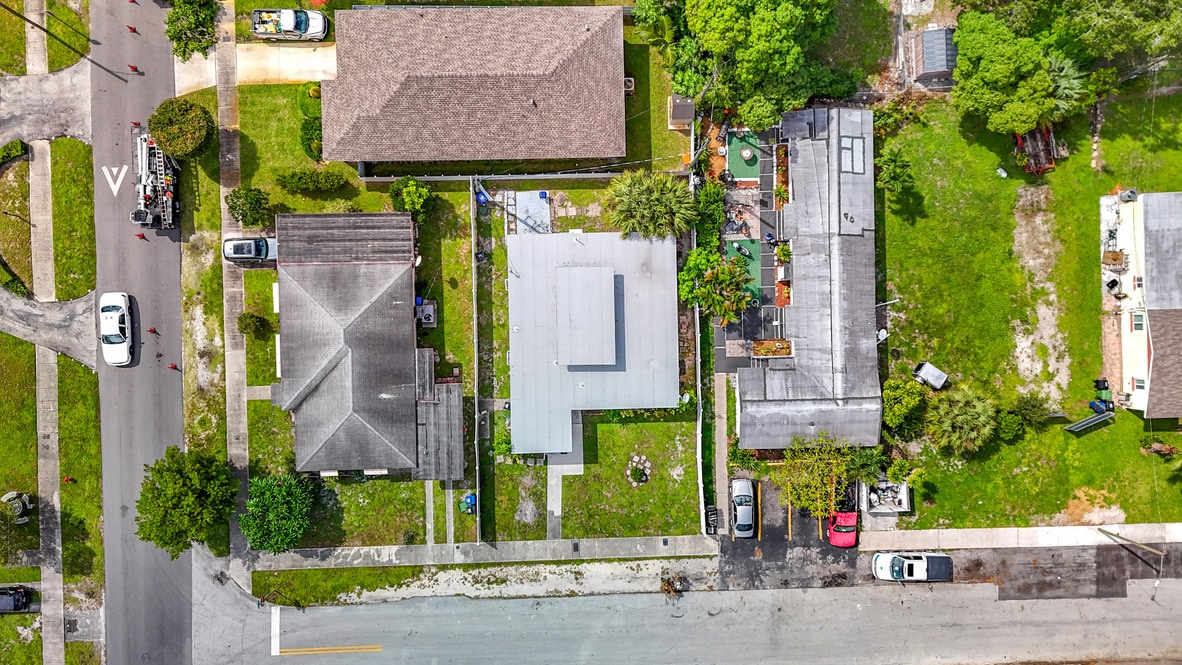 Building Photo - 401 NW 16th Ave