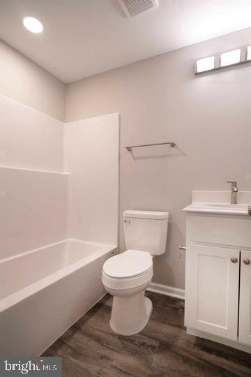 Building Photo - 31 W Duck St