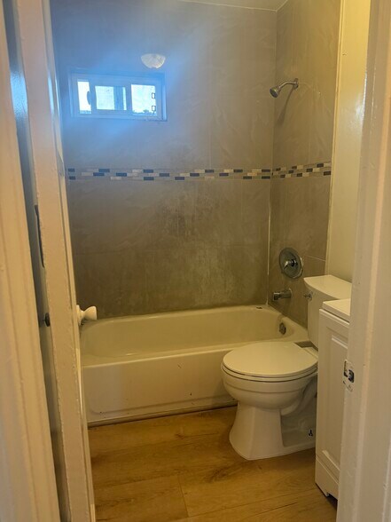 Building Photo - 3501 Cimarron St