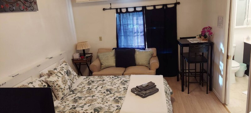 Building Photo - 688 Nebraska St