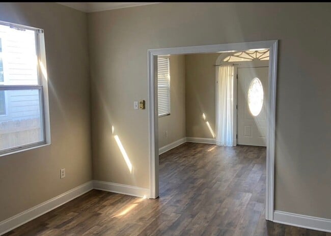 Building Photo - 828 Hidalgo St