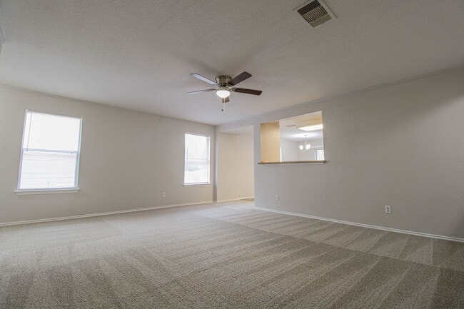 Building Photo - 511 Mathis Mdw