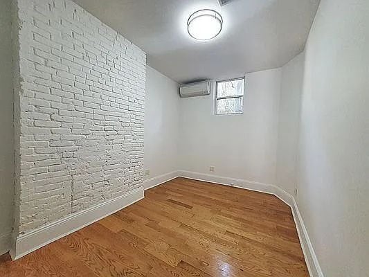 Building Photo - "Charming 2-Bedroom Gem in the Heart of Brooklyn - Your Perfect Urban Retreat!"