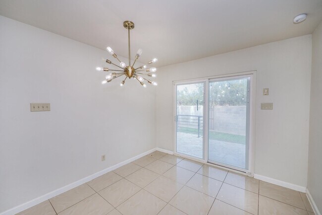 Building Photo - 9001 Taiga Ct