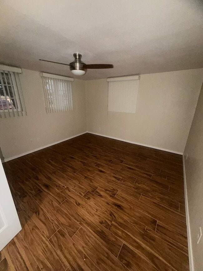 Building Photo - 3 Bed 2 Bath Home